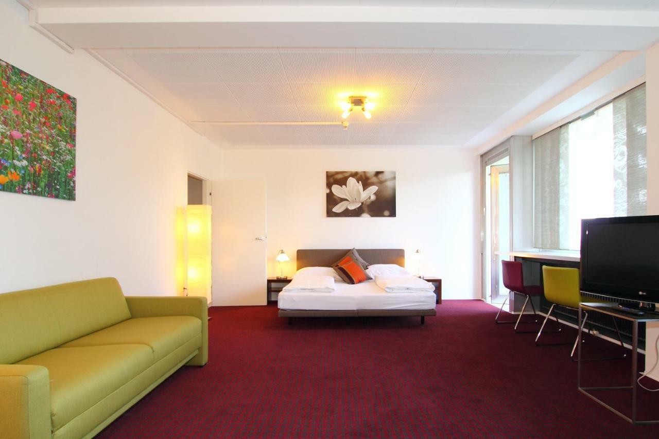 College Garden Hotel Bad Voeslau Kültér fotó